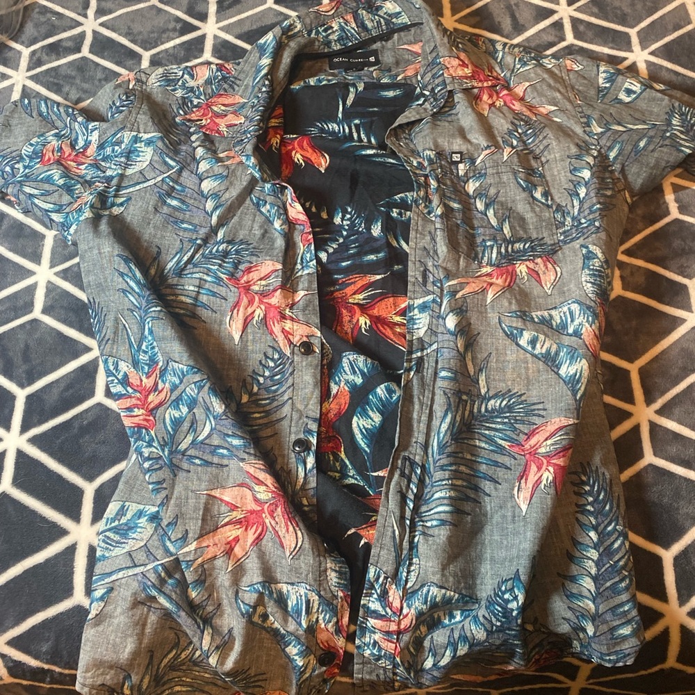 HAWAIIAN SHIRT